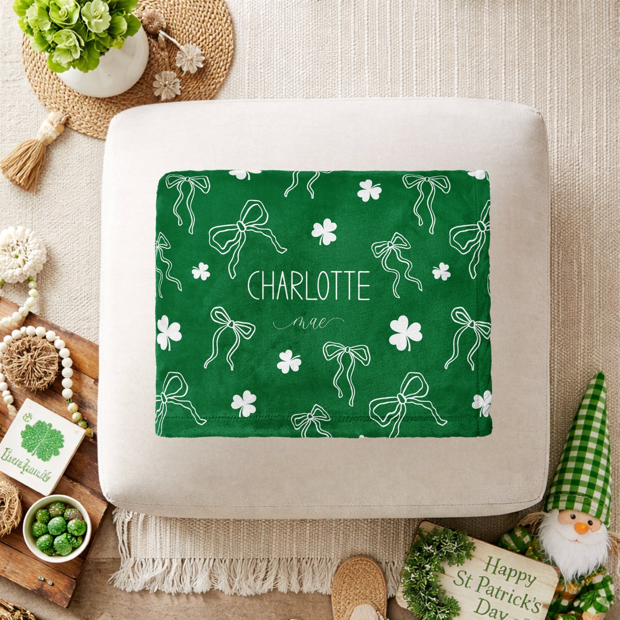 Shamrocks and Bows Minky Blanket - Twinklette™